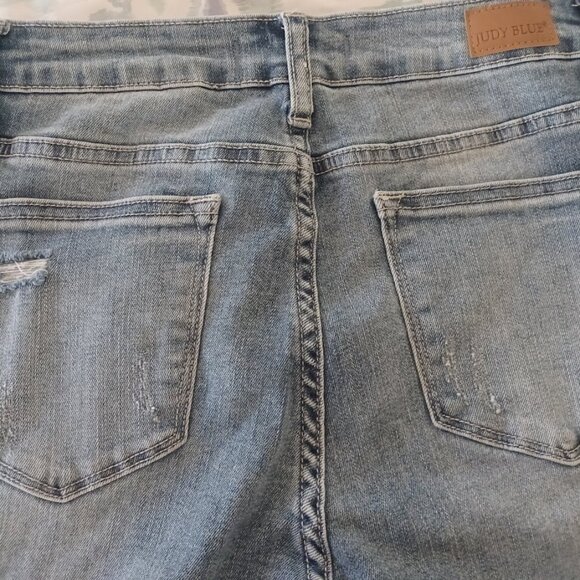 Judy Blue Jeans Women’s 28 Relaxed Fit JB8273MD Medium Wash Distressed Stretch - Picture 5 of 8